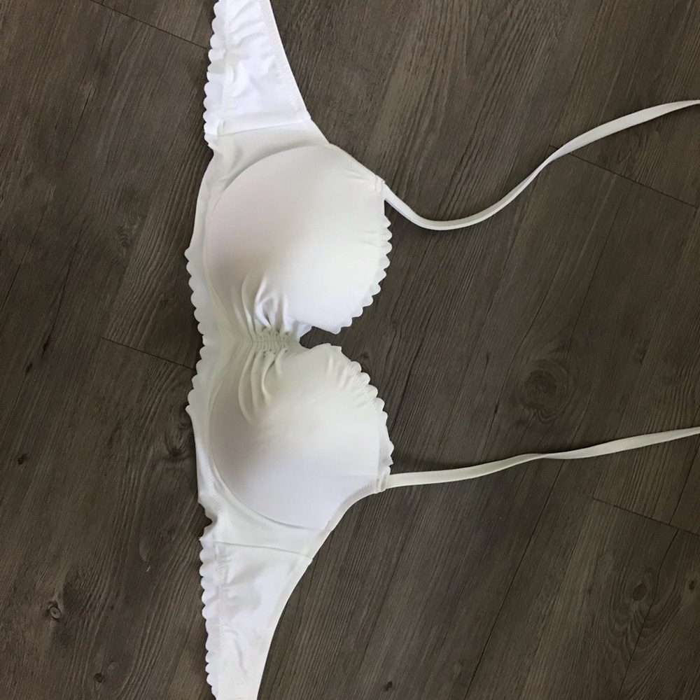 Victoria’s Secret Bikini Top